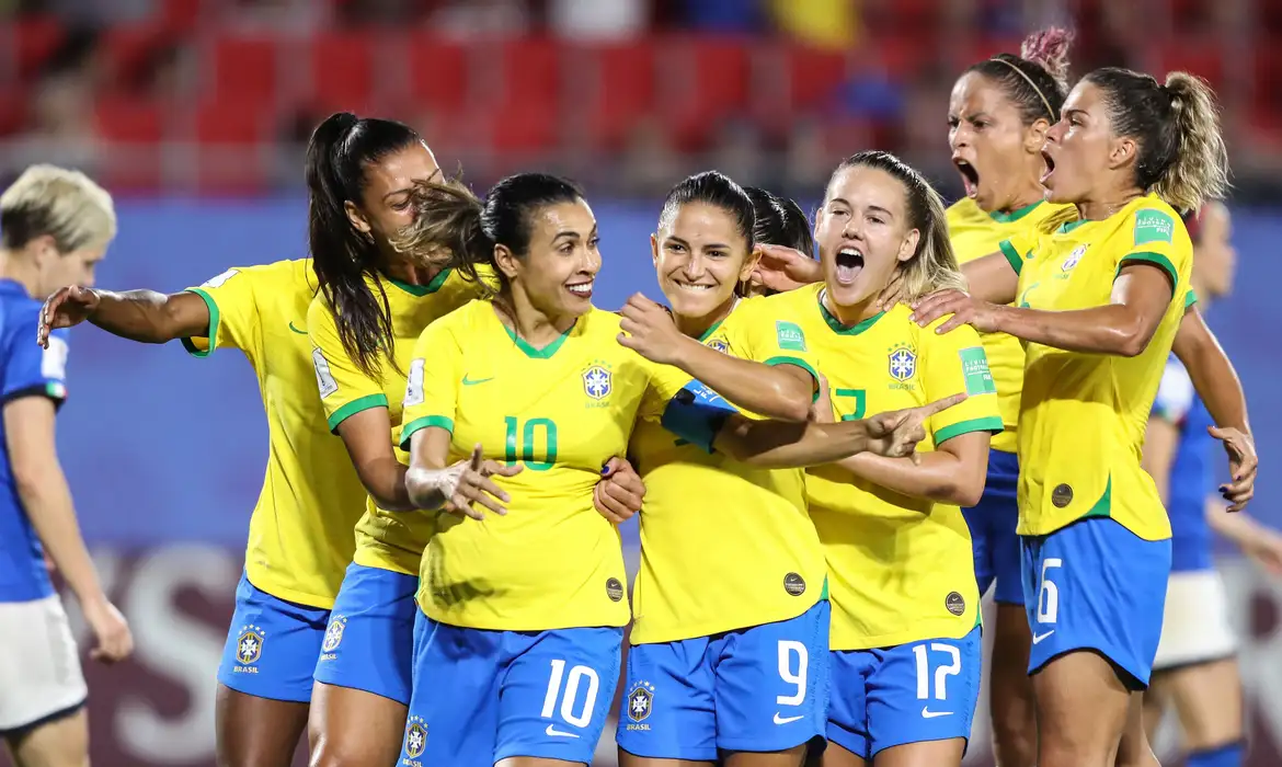 Seleção feminina de futebol terá amistoso contra a Itália em outubro